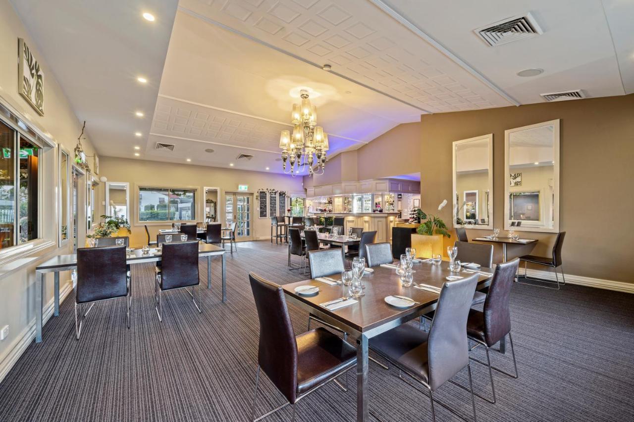 Motel Ambassador On Ruthven à Toowoomba Extérieur photo