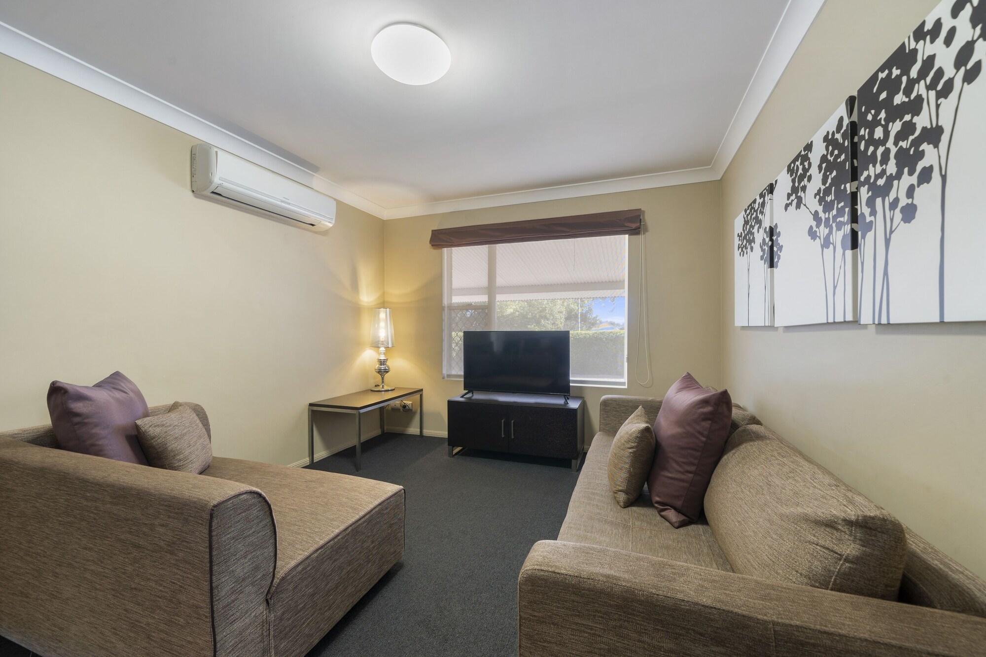 Motel Ambassador On Ruthven à Toowoomba Extérieur photo